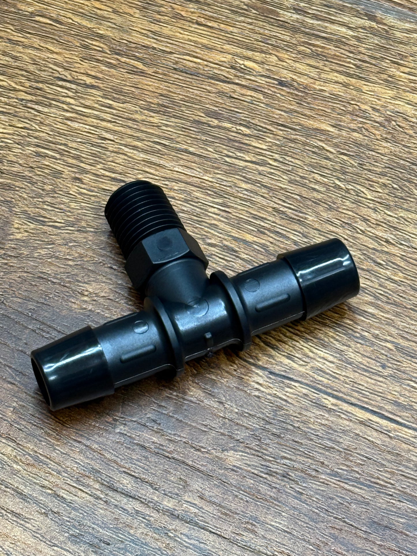 1/4" NPT to 1/2" barb fitting Tee