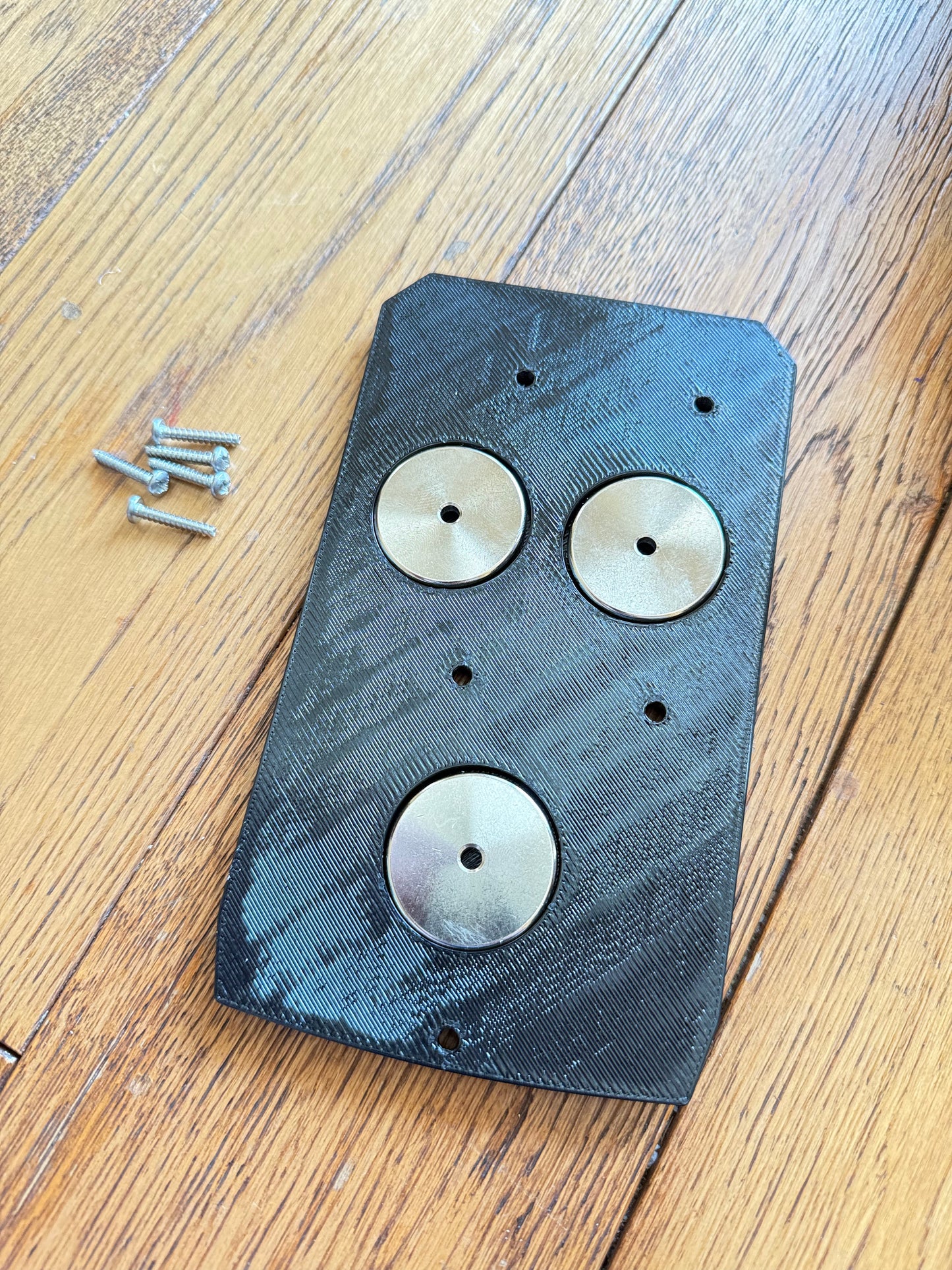 M18 hot shot magnetic back